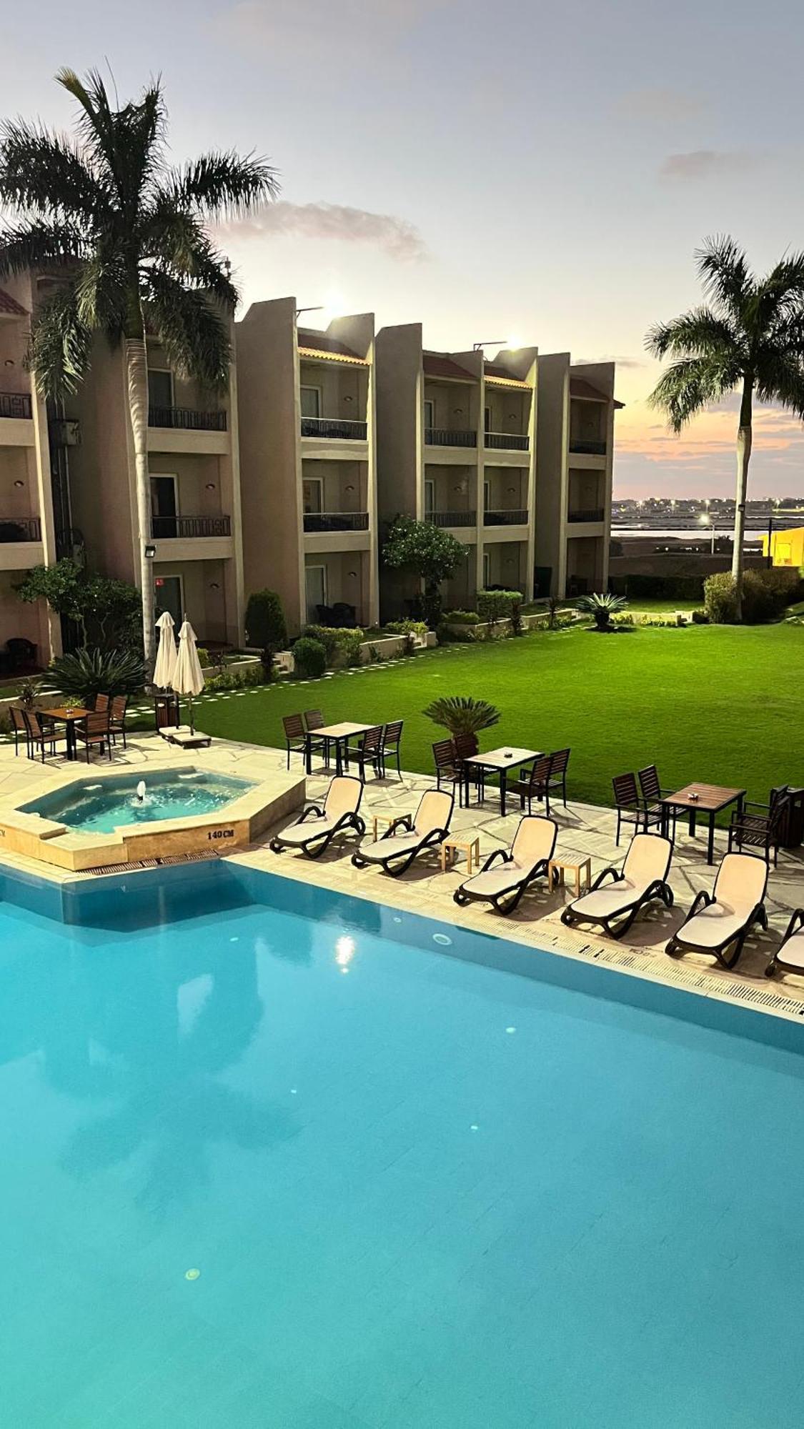Panacea Suites Hotel Borg El Arab Eksteriør bilde